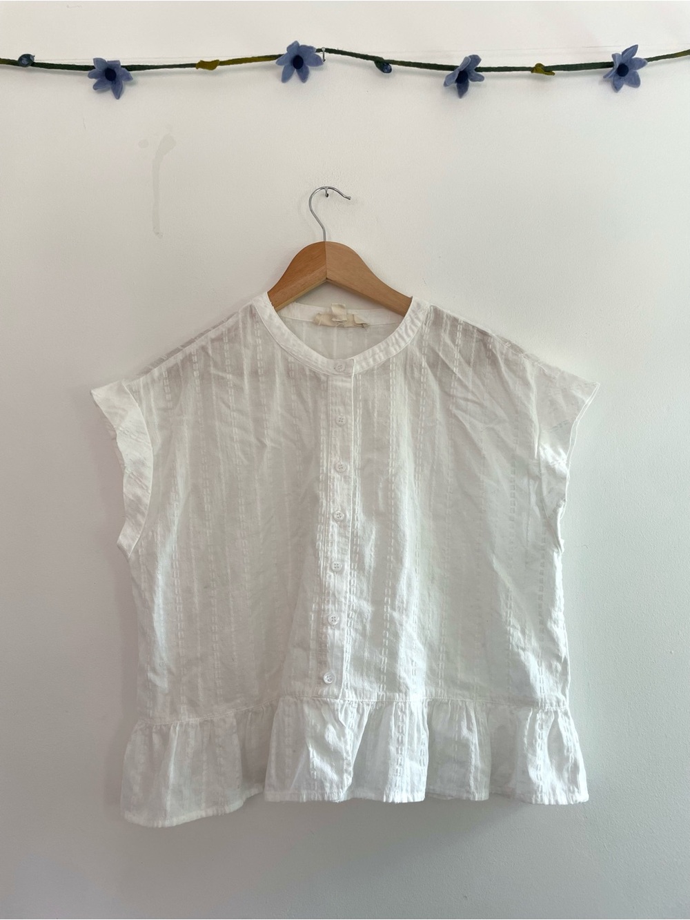 White Cotton Ruffled Peplum Blouse - like new